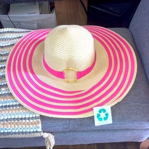 NWT STRAW PINK AND TAN FLOPPY SUN HAT